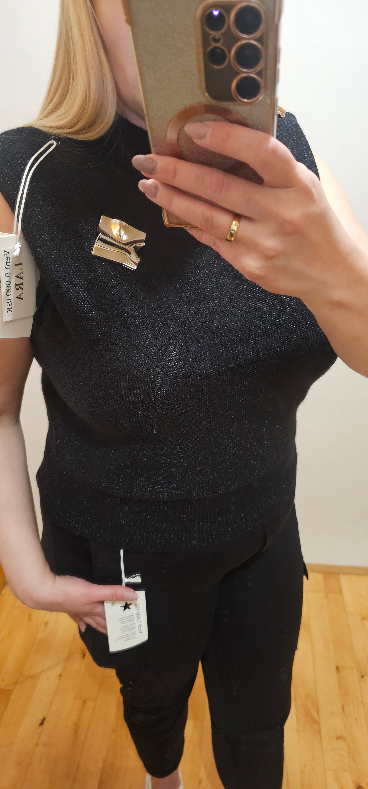 LARA's vest