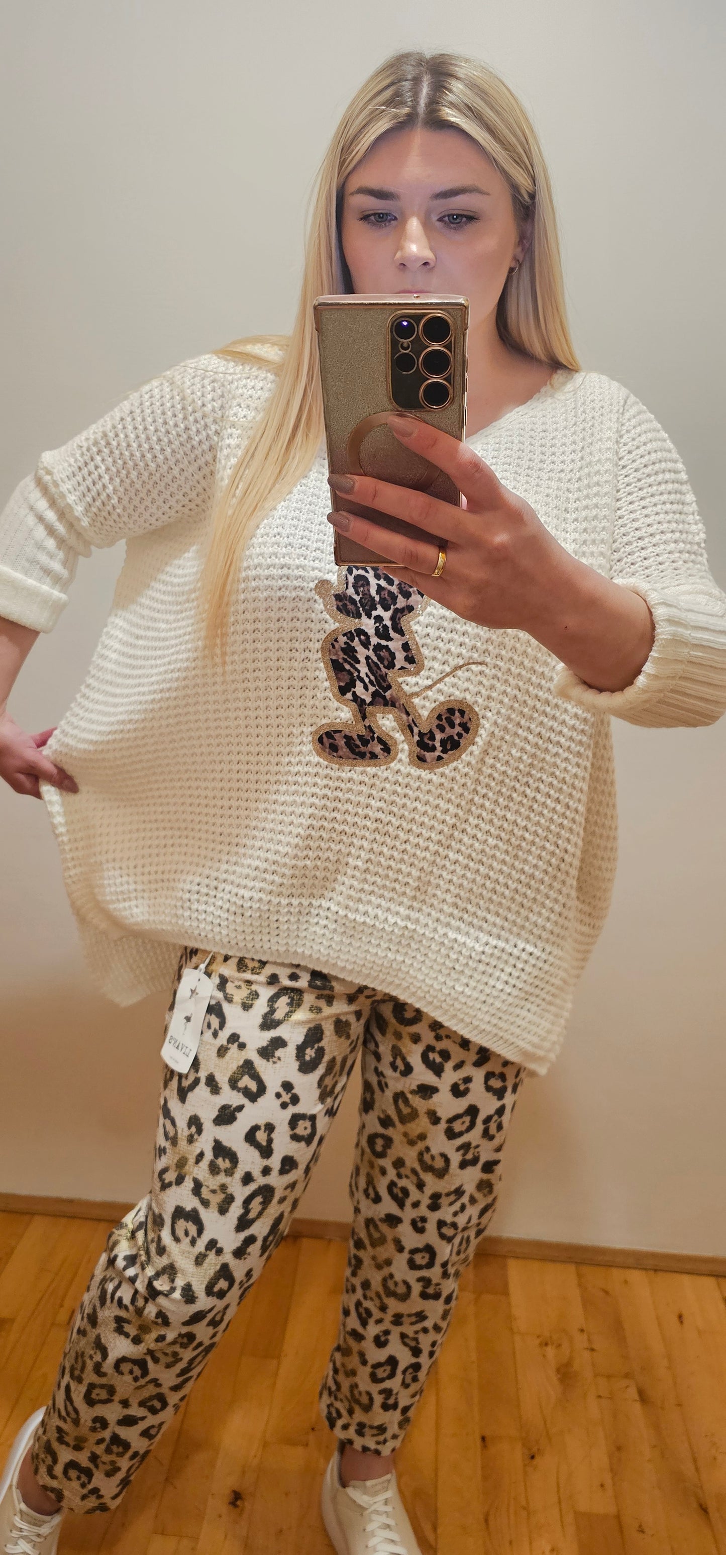 Sweter z Myszką Miki