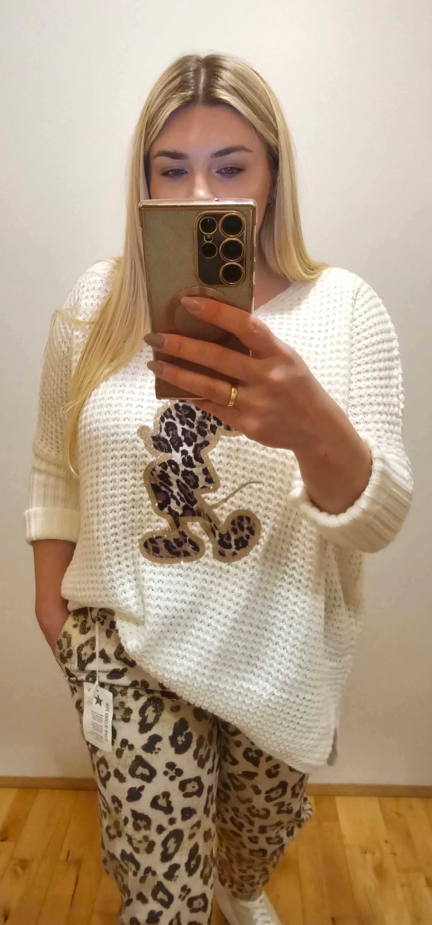 Sweter z Myszką Miki